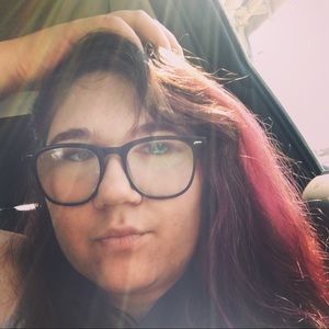 Meet your Posher, Loren